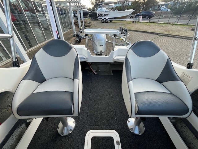Haines Hunter 8